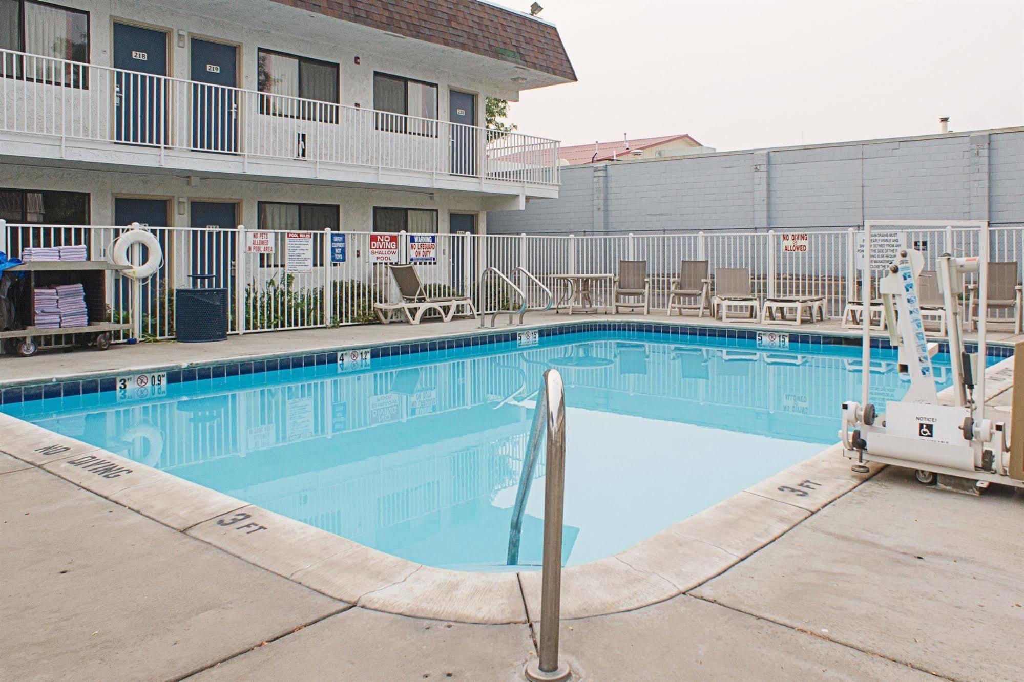 6-kalispell, Mt Hotel