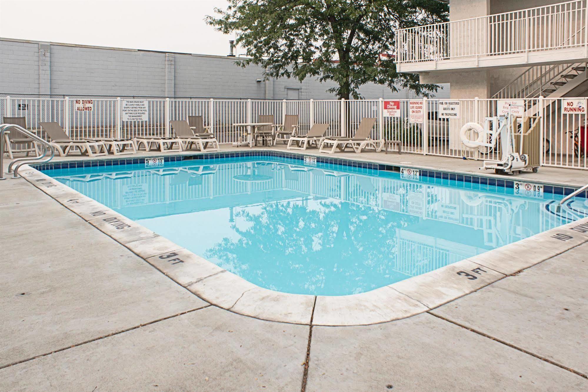 Hotel 6-kalispell, Mt 2*