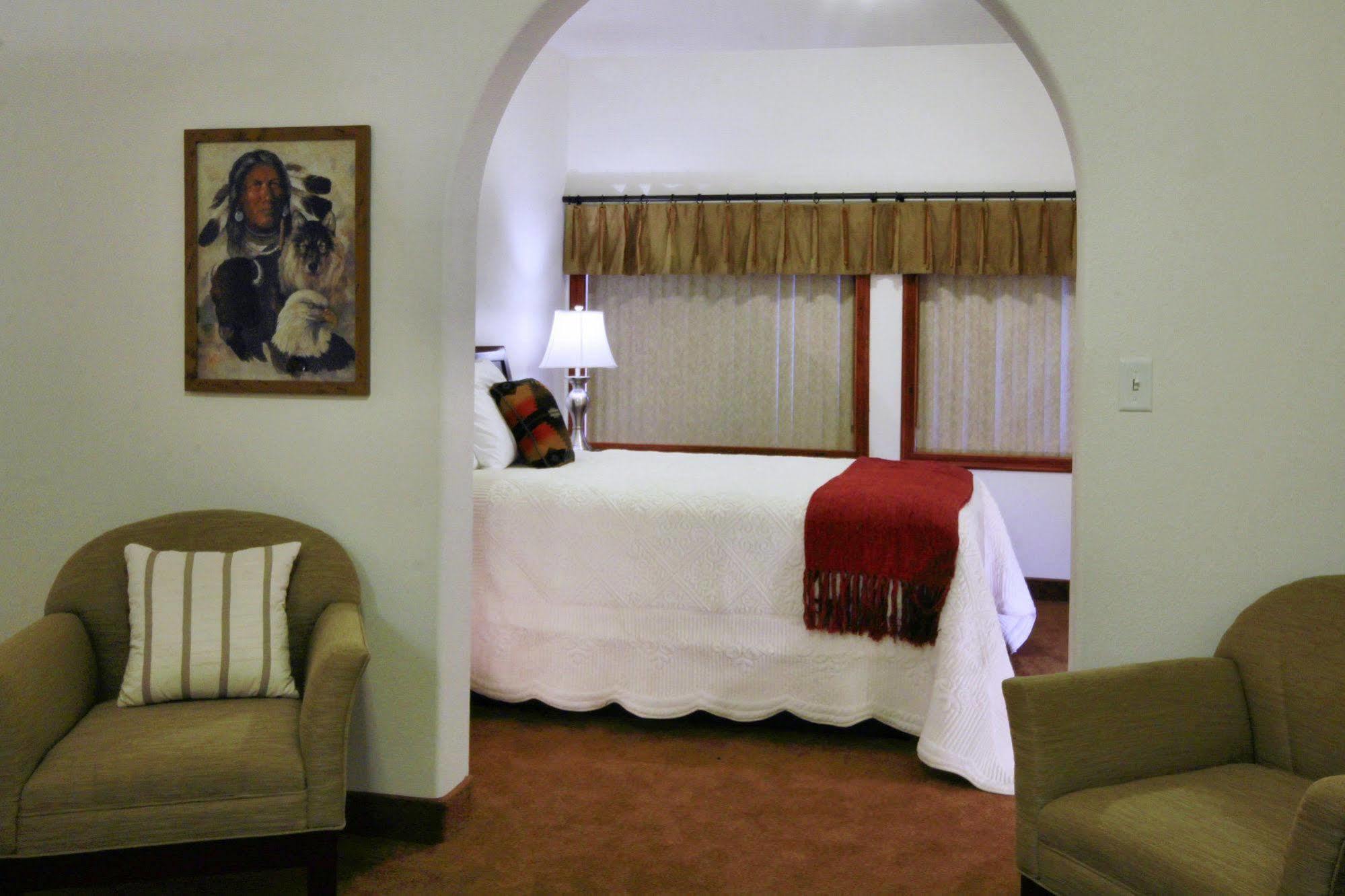 Hotel Greenwood Village & 2*