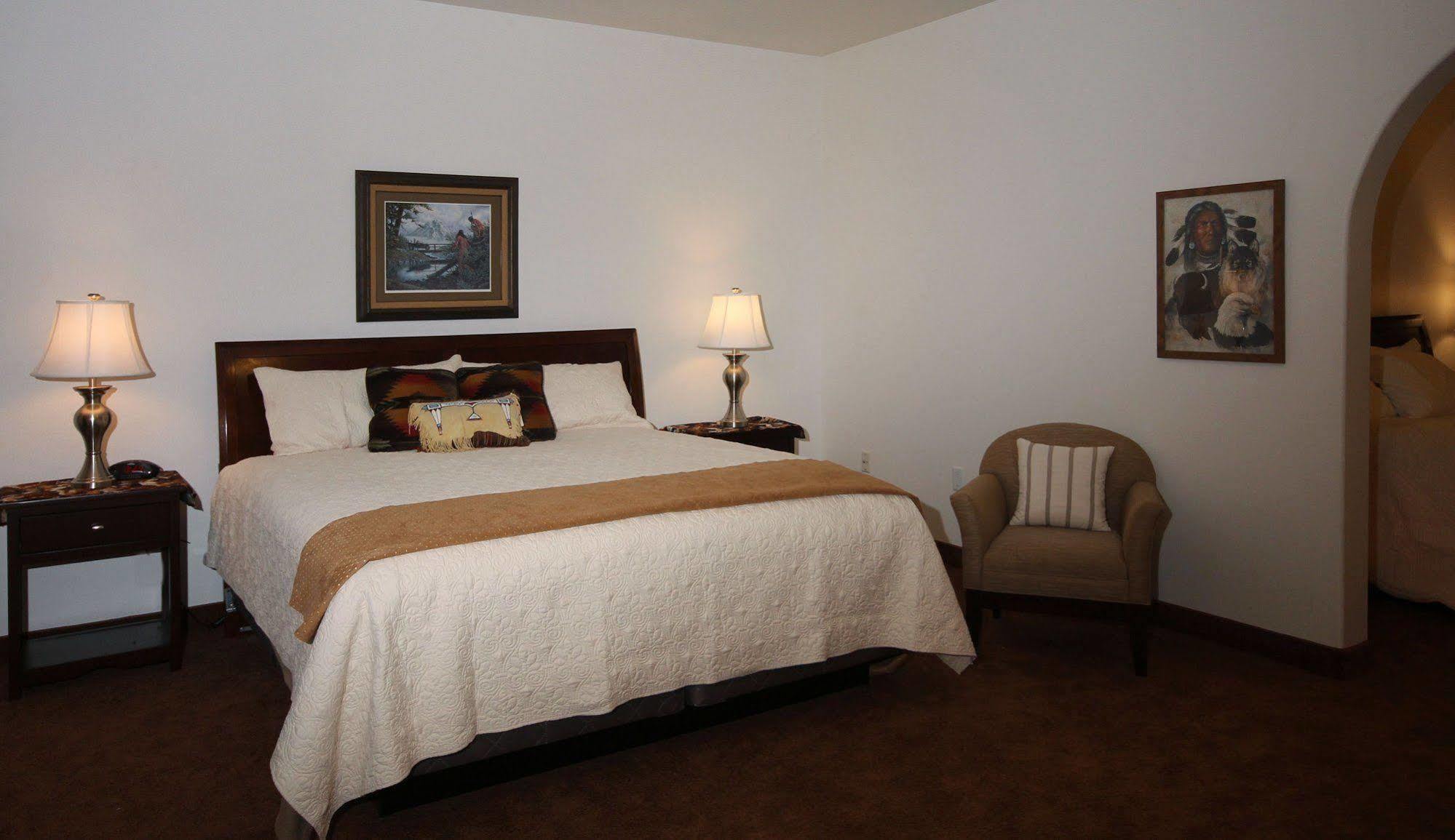 Greenwood Village & Hotel 2*