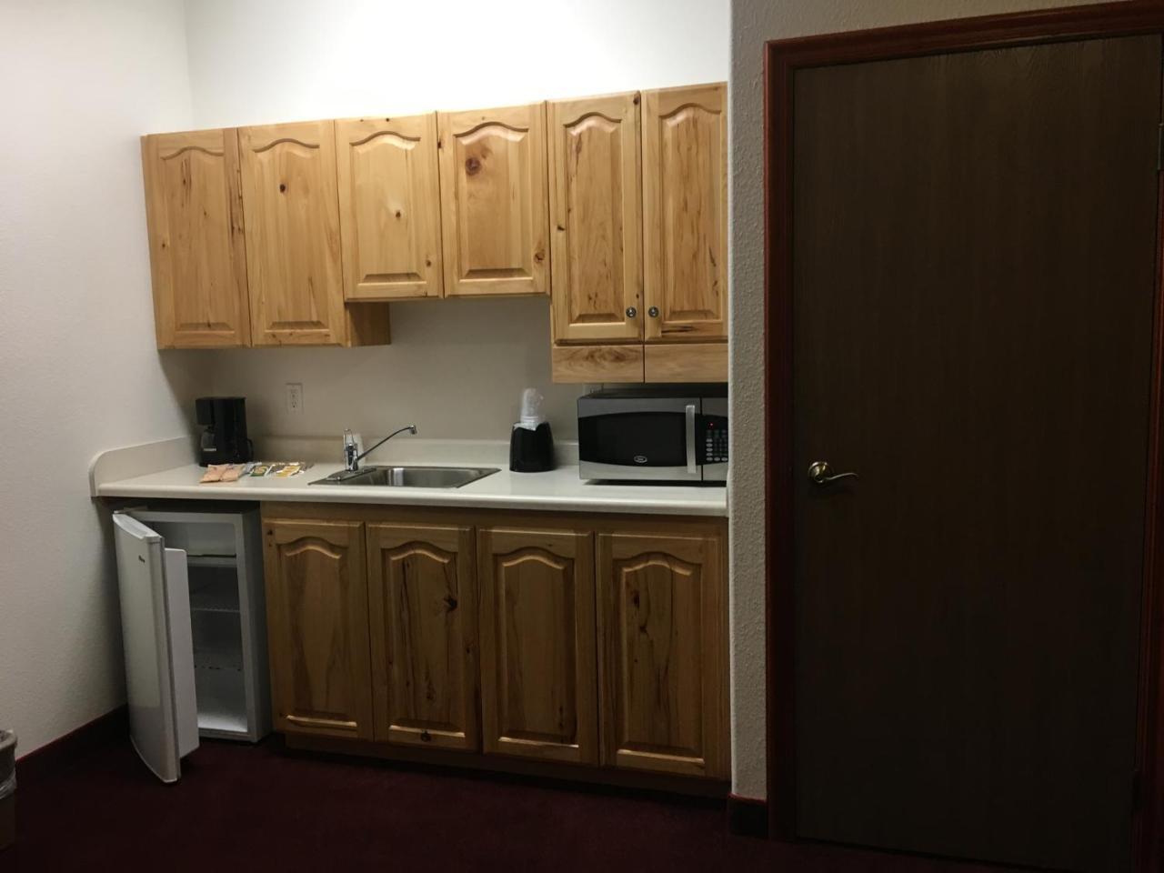 Hotel Greenwood Village & Kalispell