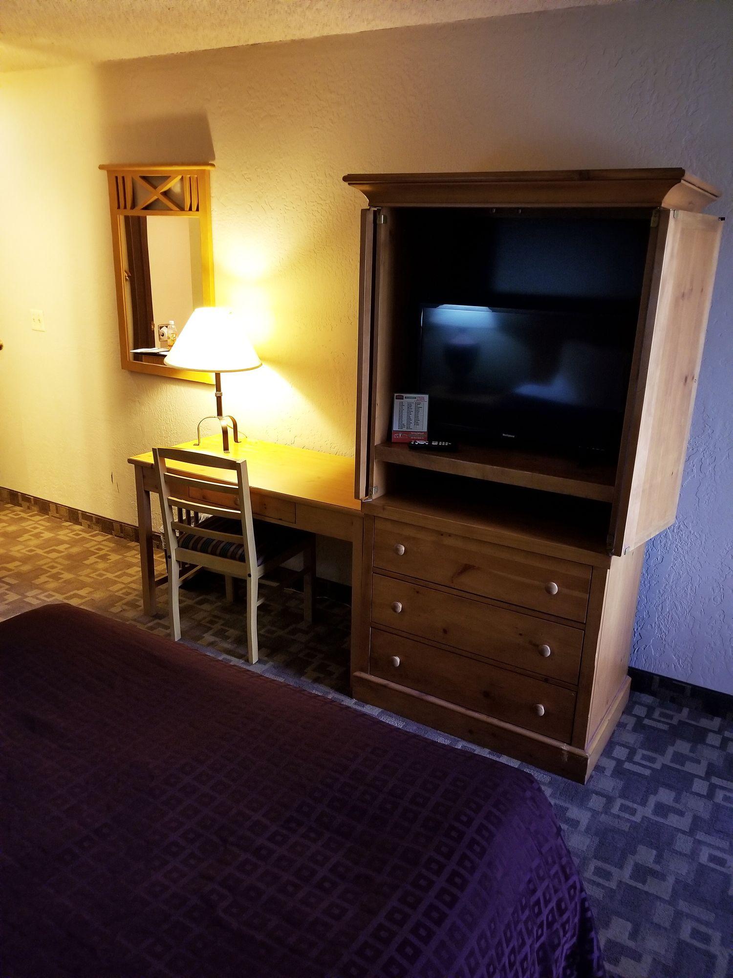 Fairbridge Inn, & Outlaw Conference Center -
