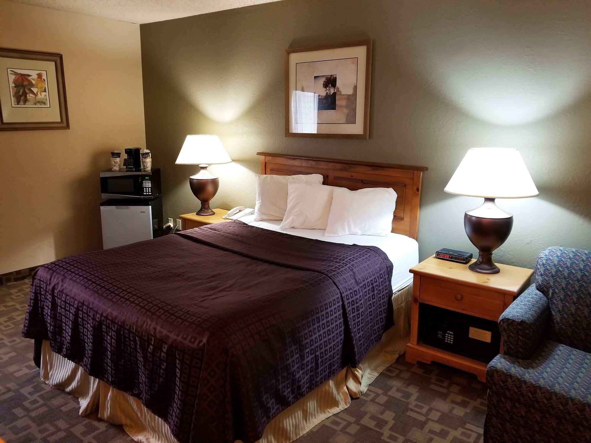 Fairbridge Inn, & Outlaw Conference Center -