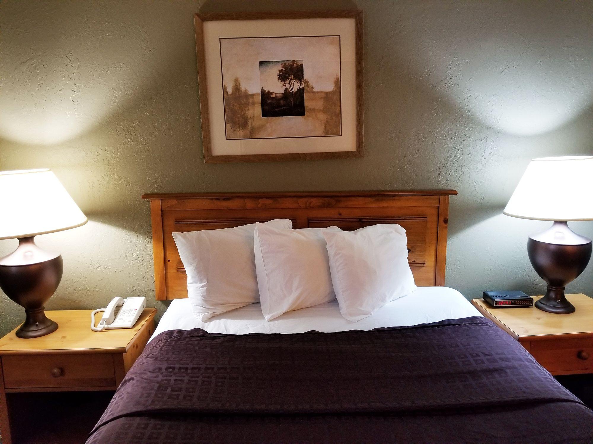 Fairbridge Inn, & Outlaw Conference Center - 2* Kalispell