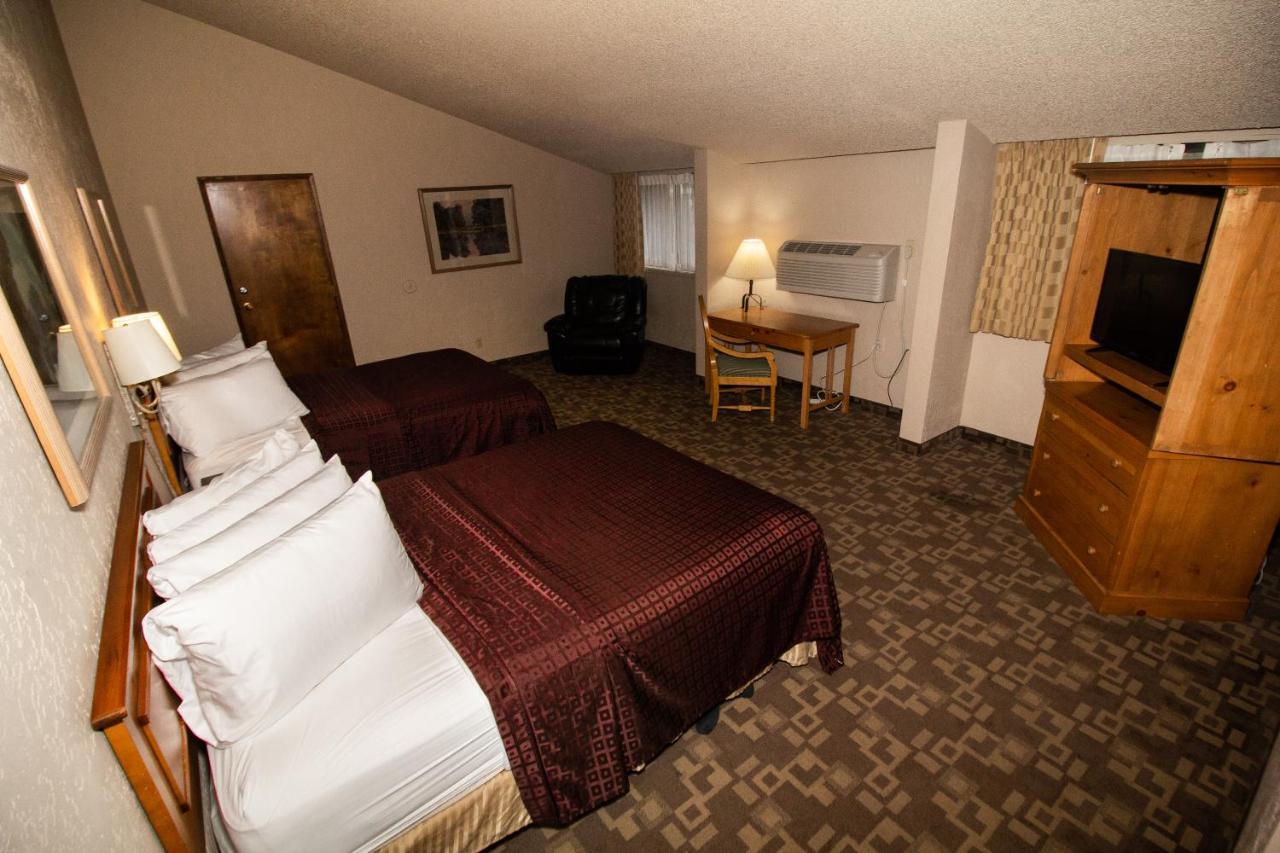 Fairbridge Inn, & Outlaw Conference Center - Hotel 2*