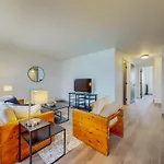 Modern Lofts At Aria 3
