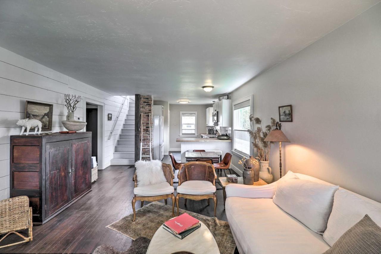 Luxe Glacier Getaway Walk To Downtown Kalispell! Holiday home Kalispell