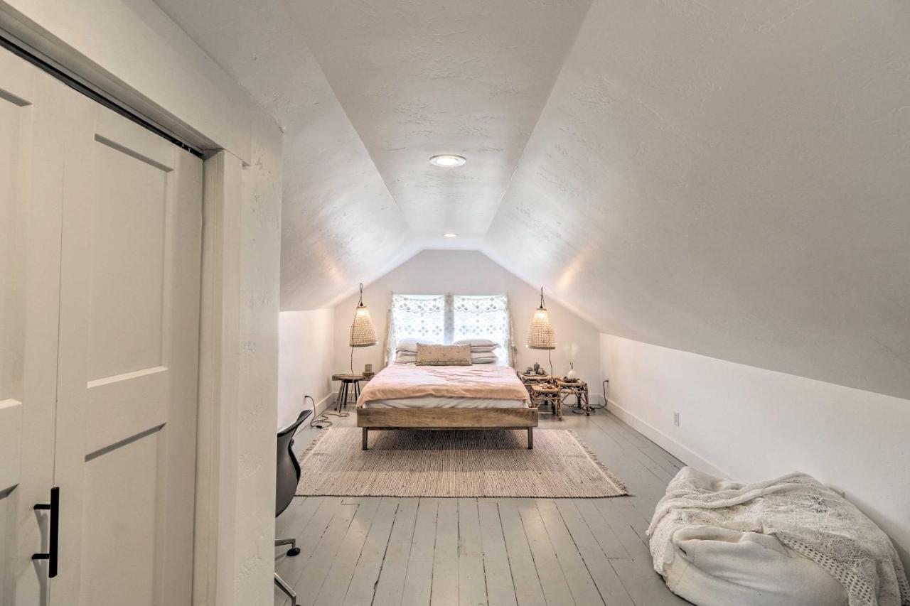 Holiday home Luxe Glacier Getaway Walk To Downtown Kalispell! *