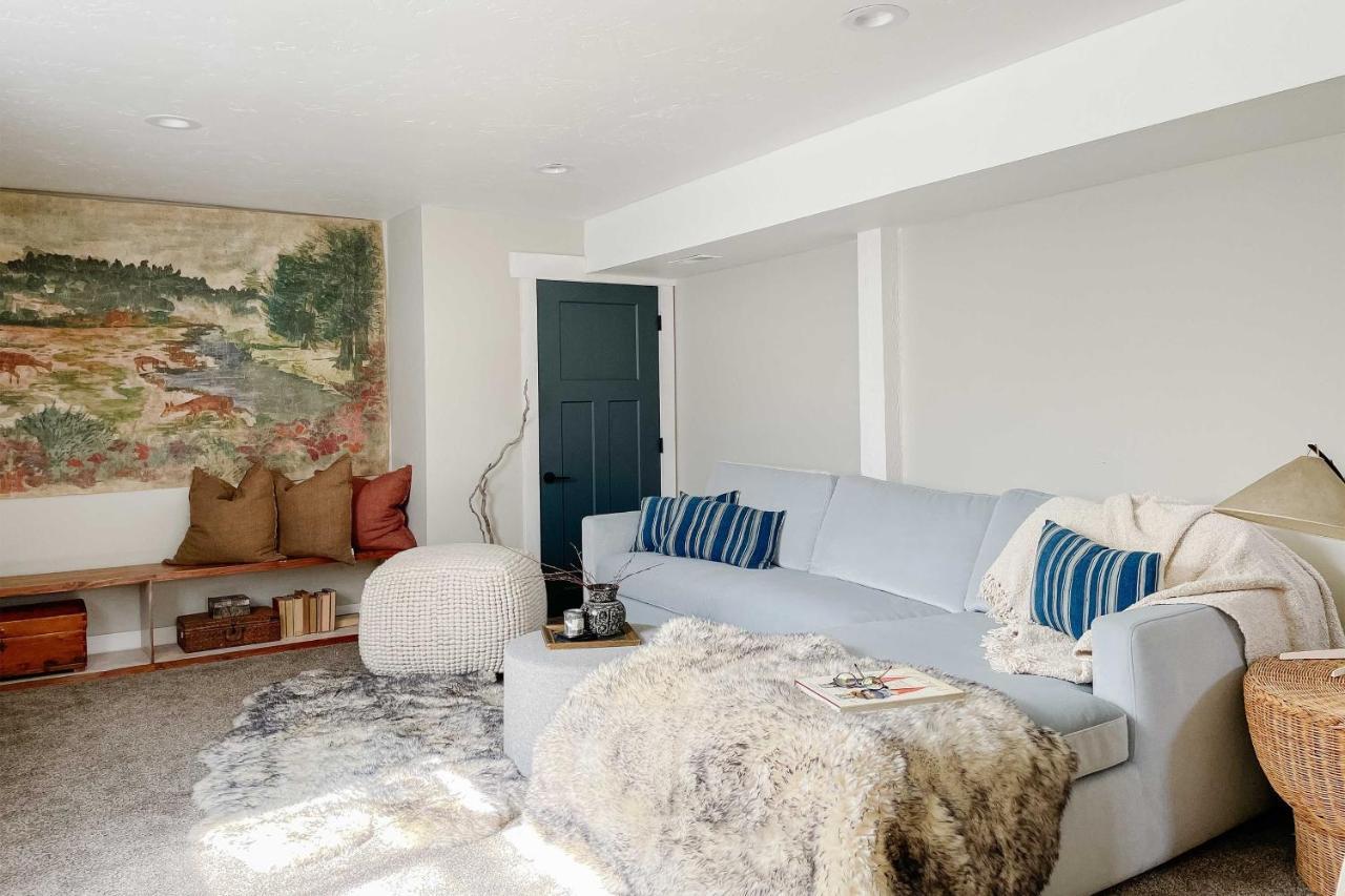 Holiday home Luxe Glacier Getaway Walk To Downtown Kalispell!