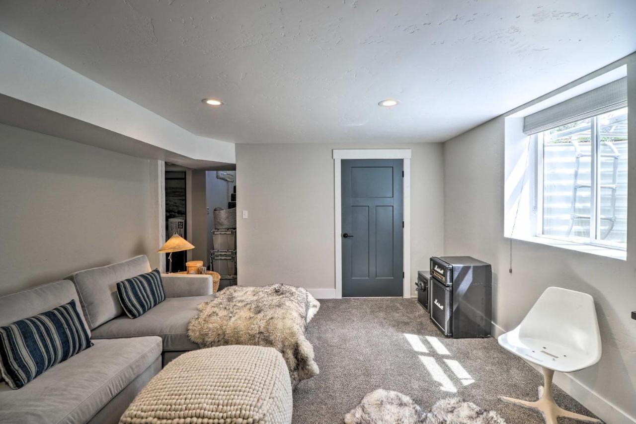 Holiday home Luxe Glacier Getaway Walk To Downtown Kalispell! Kalispell