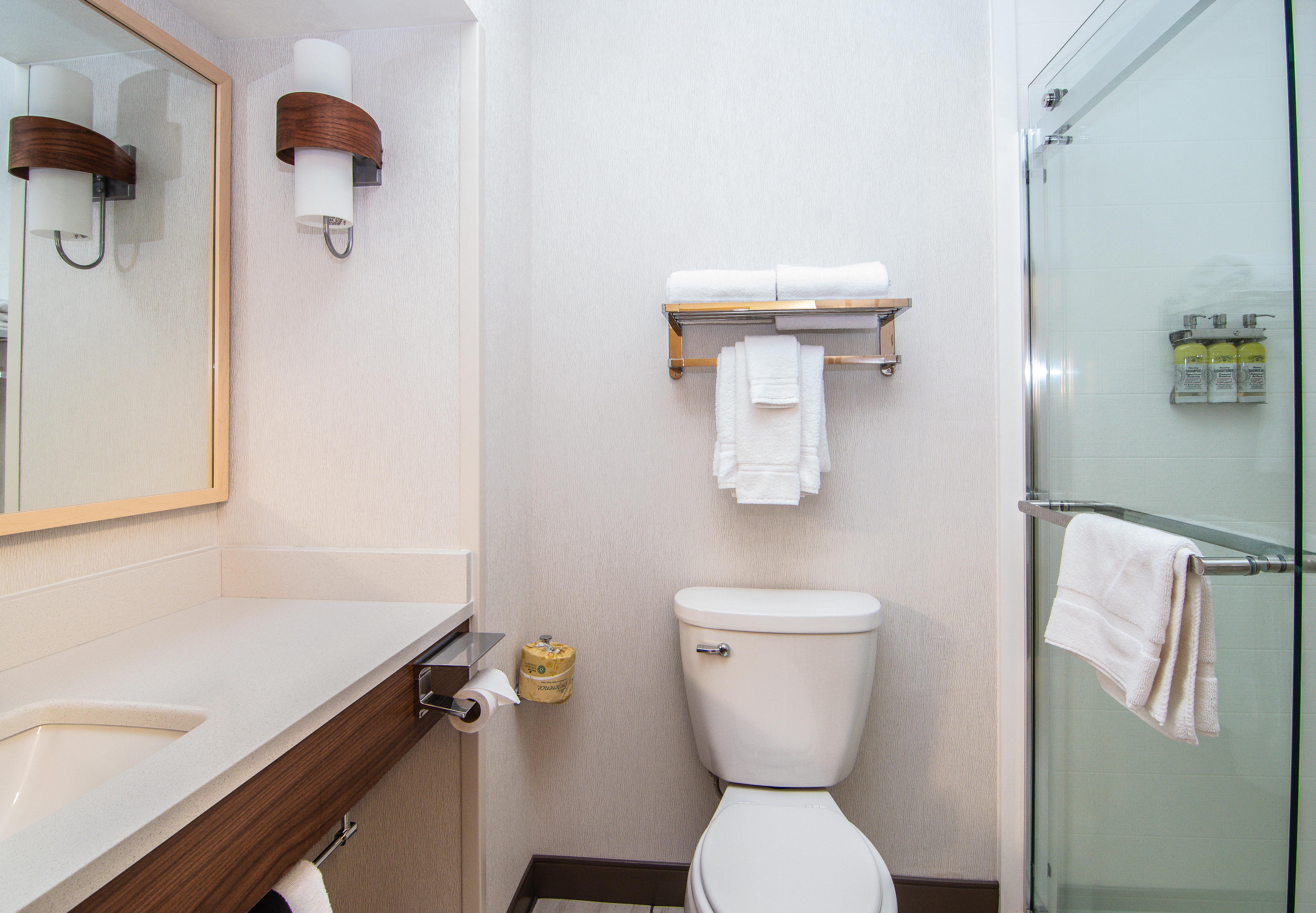 Express & By Ihg 2*