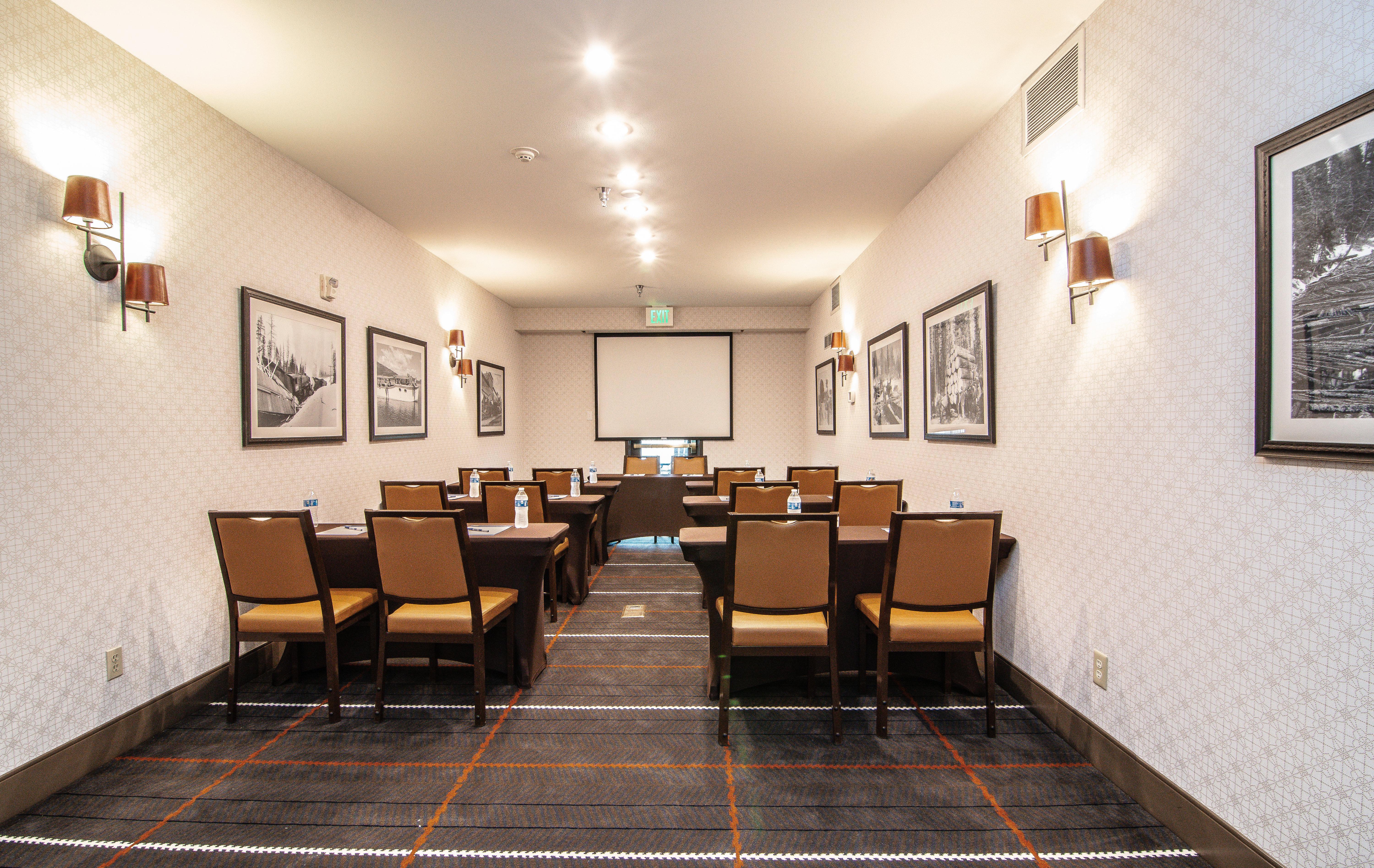 Express & By Ihg Hotel 2*