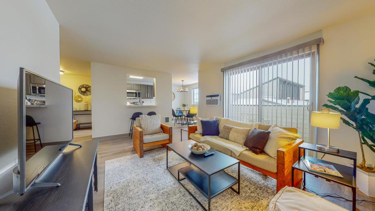 Modern Lofts At Aria 3 Apartment *