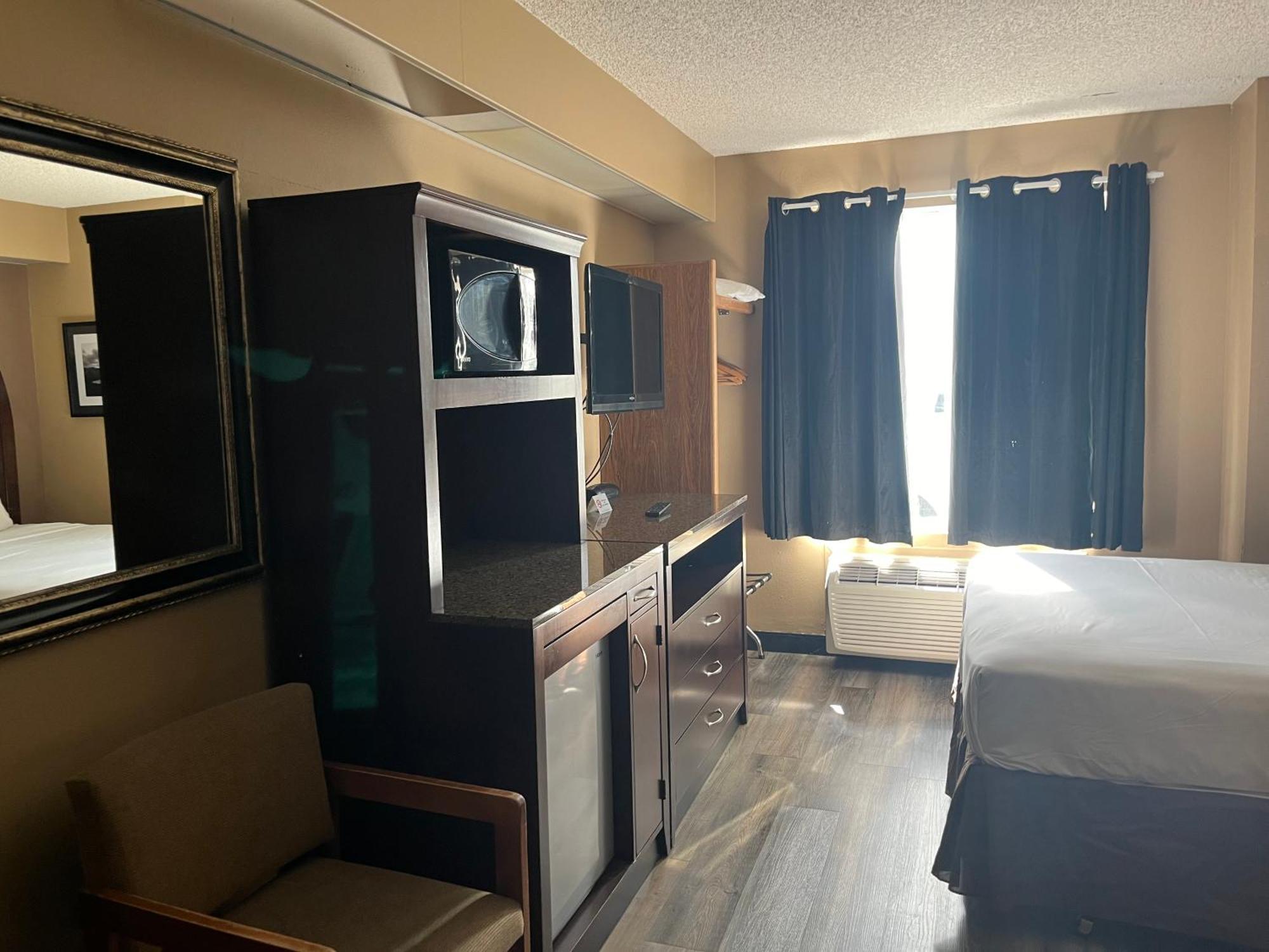 Americas Value Hotel