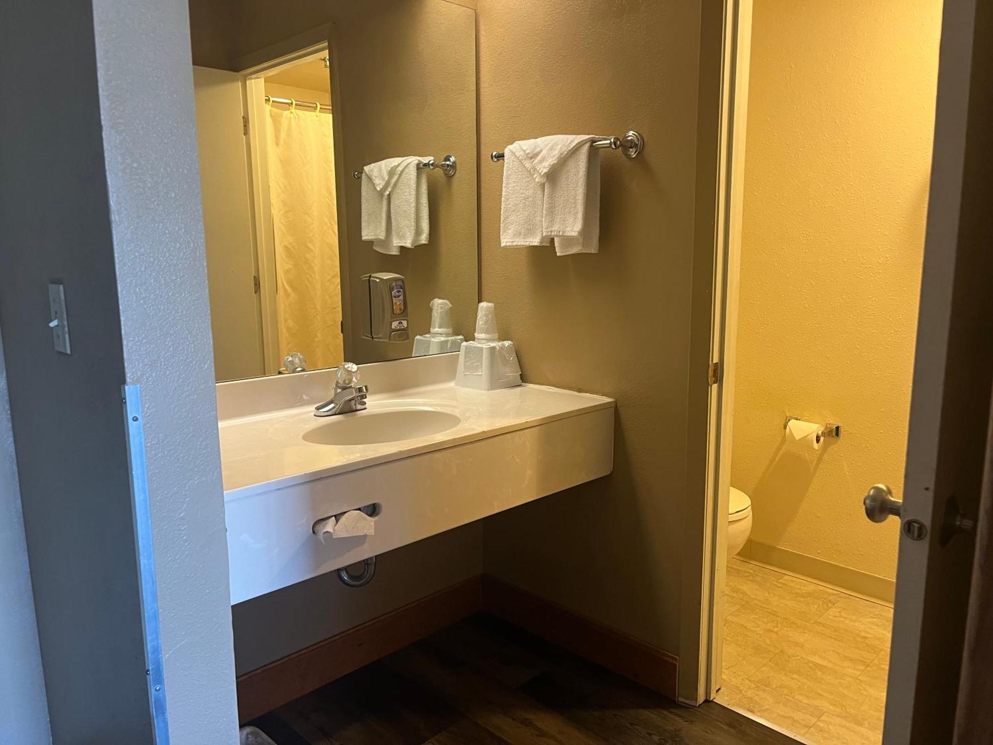 Americas Value Hotel Kalispell