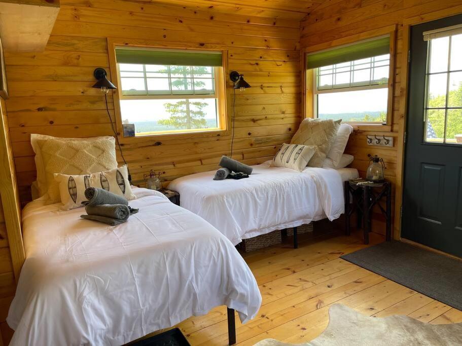 Holiday home Quiet, Relaxing Cabin, Views Galore, Pet Friendly