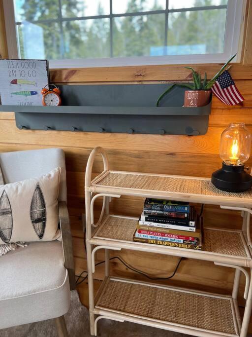 Quiet, Relaxing Cabin, Views Galore, Pet Friendly * Kalispell