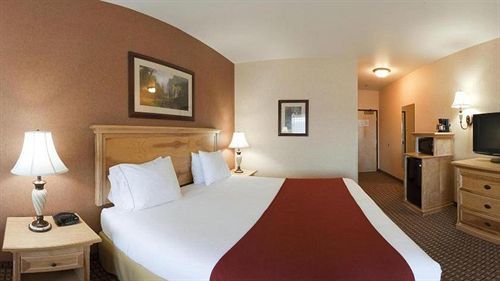 Express & By Ihg 2* Kalispell